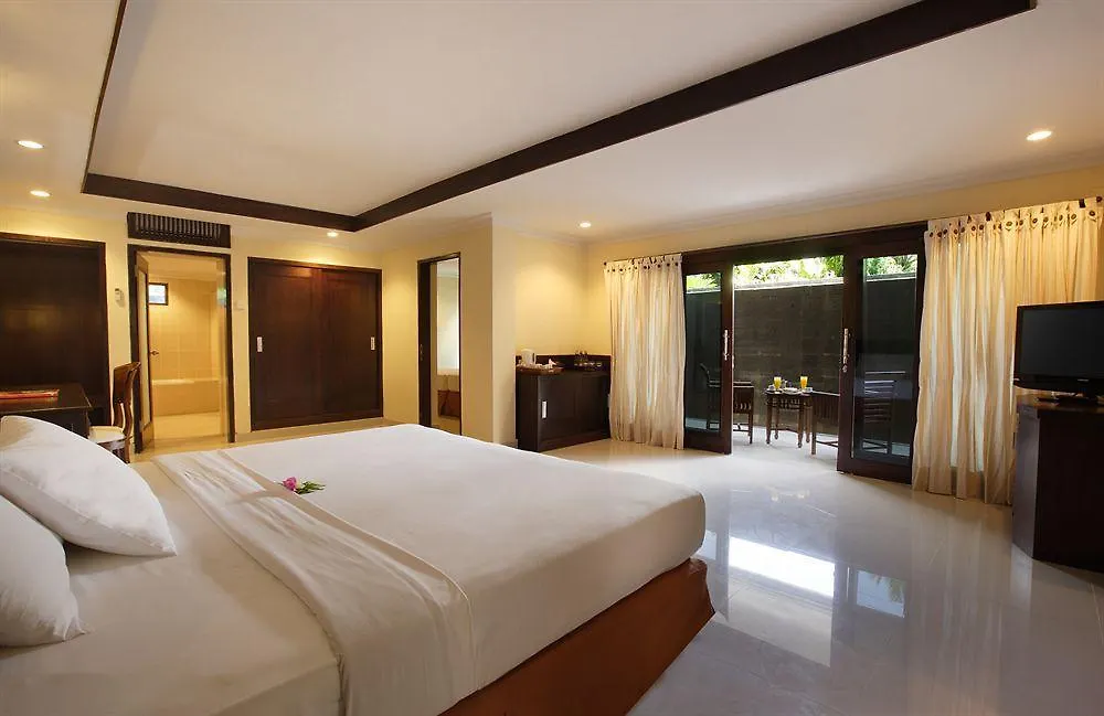 ****  Champlung Mas Hotel Legian Индонезия