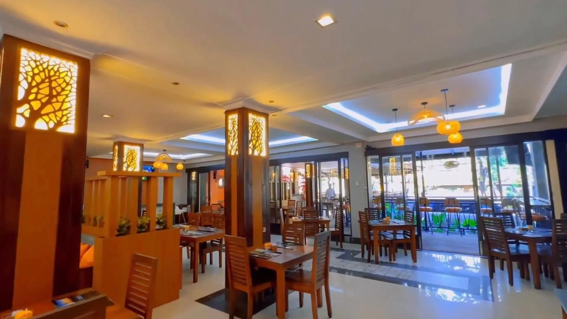 ****  Champlung Mas Hotel Legian Индонезия