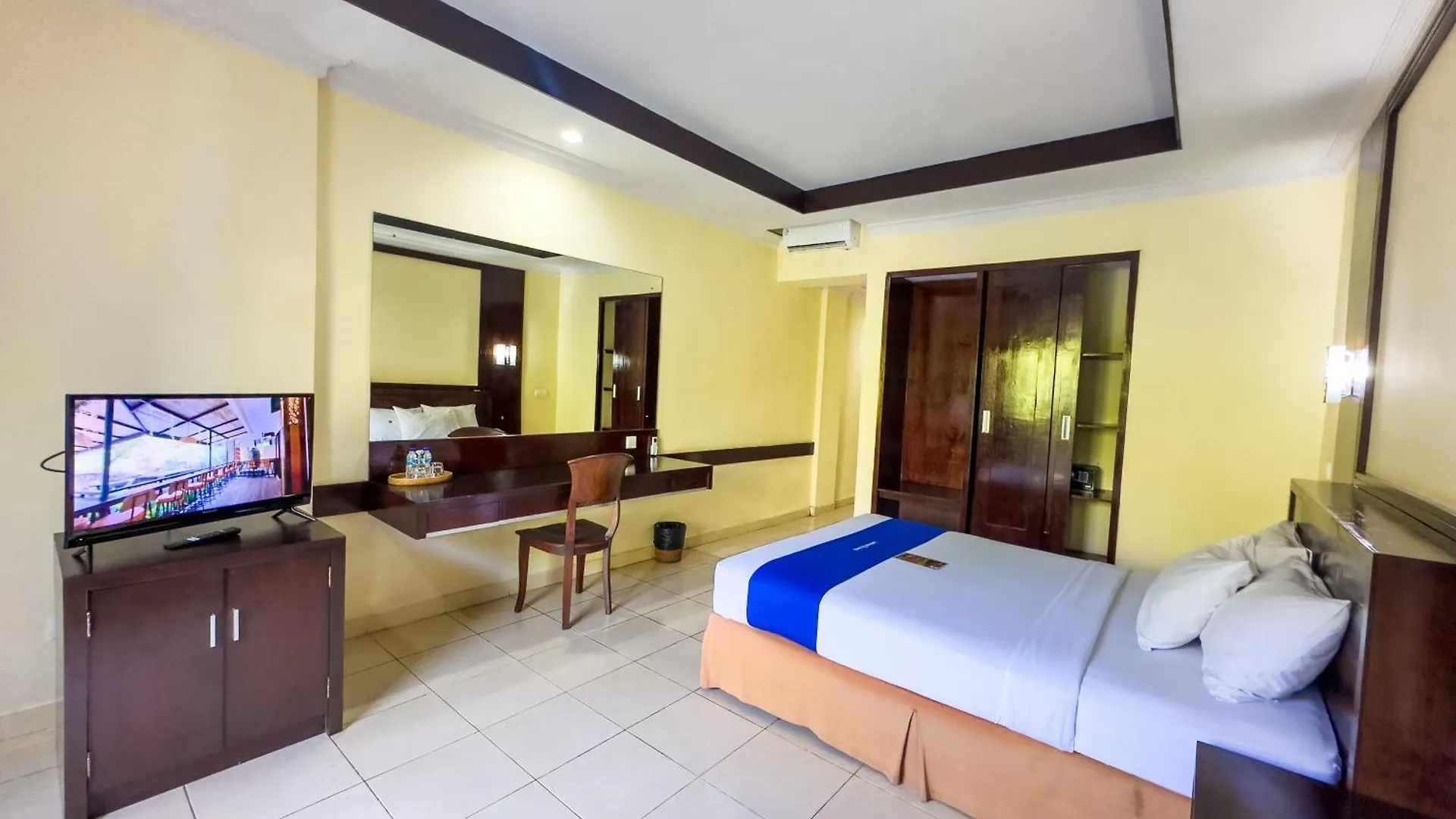 Champlung Mas Hotel Legian Индонезия