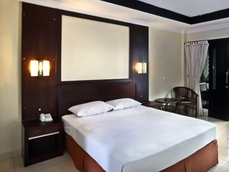 Champlung Mas Hotel Legian  Легиан