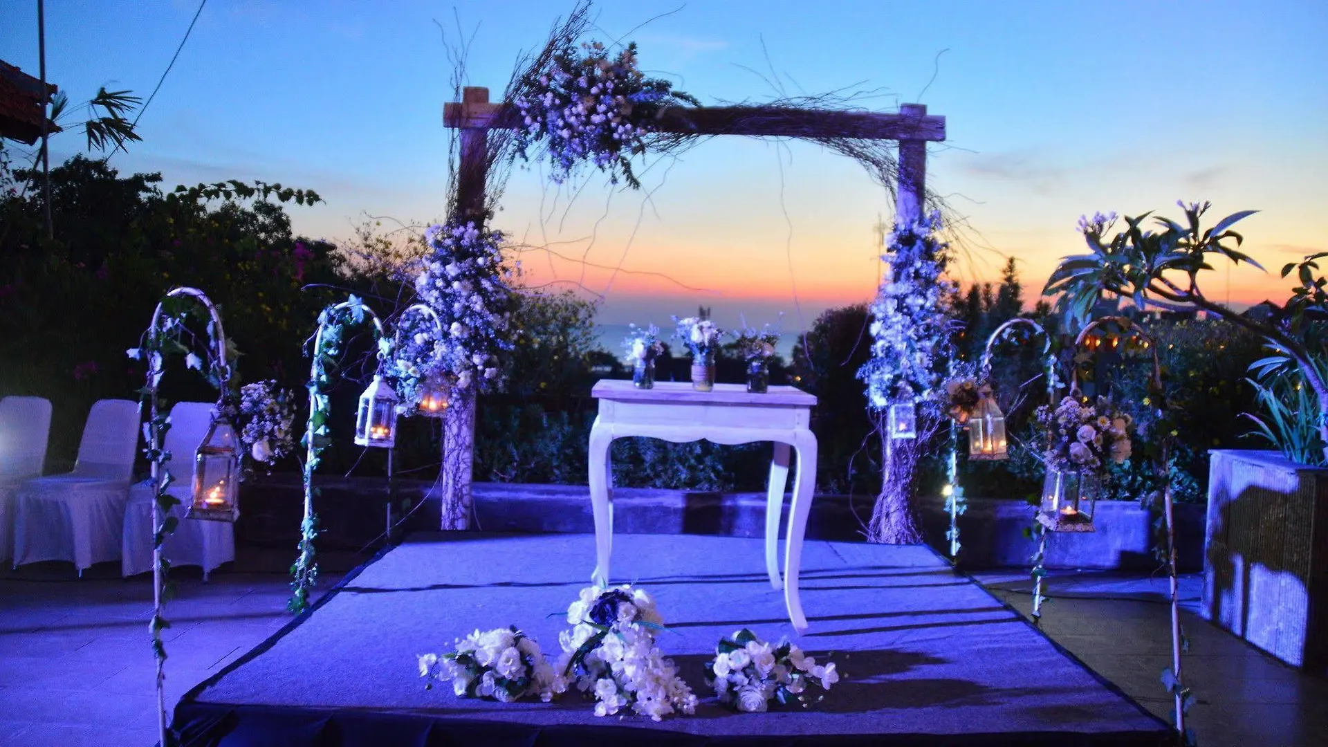 Champlung Mas Hotel Legian Индонезия